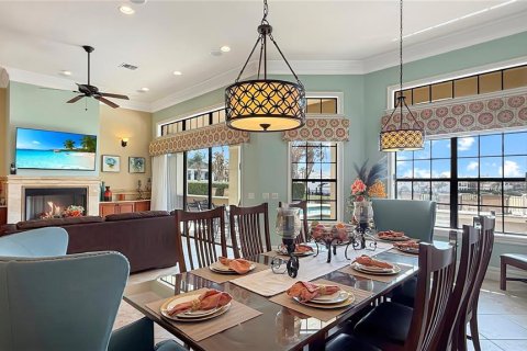 House in Four Corners, Florida 5 bedrooms, 470.18 sq.m. № 2138993 - photo 24