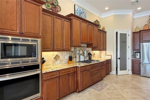 House in Four Corners, Florida 5 bedrooms, 470.18 sq.m. № 2138993 - photo 19