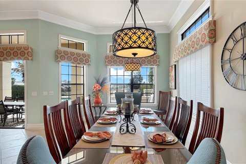 House in Four Corners, Florida 5 bedrooms, 470.18 sq.m. № 2138993 - photo 22