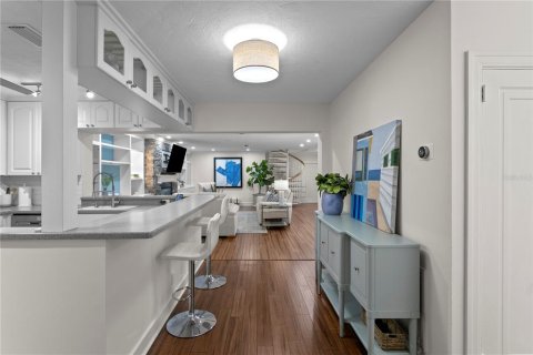 Villa ou maison à vendre à Saint Petersburg, Floride: 5 chambres, 285.49 m2 № 2399521 - photo 6