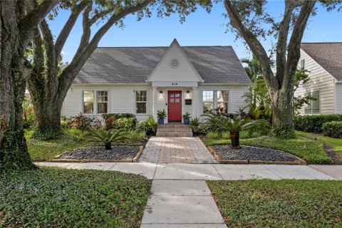 Villa ou maison à Saint Petersburg, Floride 5 chambres, 285.49 m2 № 2399521