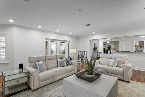 Villa ou maison à vendre à Saint Petersburg, Floride: 5 chambres, 285.49 m2 № 2399521 - photo 13