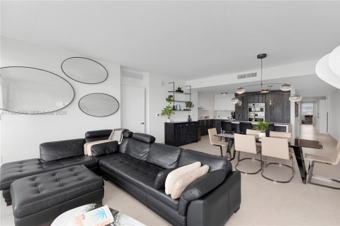 Condominio en venta en Bay Harbor Islands, Florida, 4 dormitorios, 195.56 m2 № 2326132 - foto 18