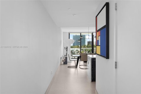 Condominio en venta en Bay Harbor Islands, Florida, 4 dormitorios, 195.56 m2 № 2326132 - foto 15