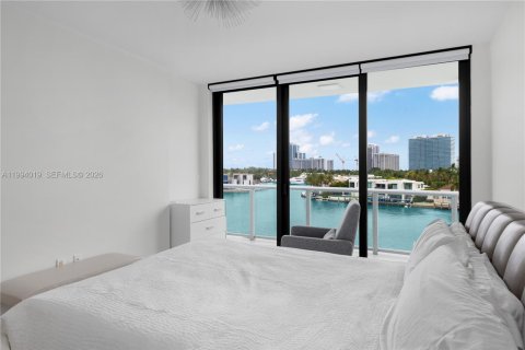 Condominio en venta en Bay Harbor Islands, Florida, 4 dormitorios, 195.56 m2 № 2326132 - foto 27