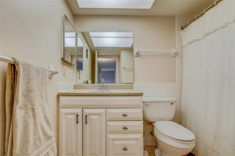 Condo in Clearwater, Florida, 2 bedrooms  № 1687252 - photo 23