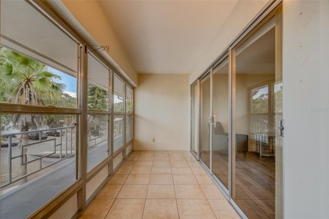 Condo in Clearwater, Florida, 2 bedrooms  № 1687252 - photo 18