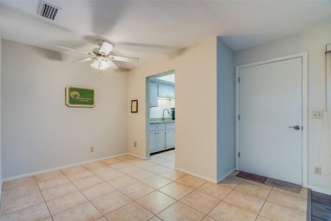 Condo in Clearwater, Florida, 2 bedrooms  № 1687252 - photo 15