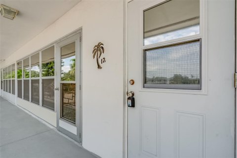 Condo in Clearwater, Florida, 2 bedrooms  № 1687252 - photo 3