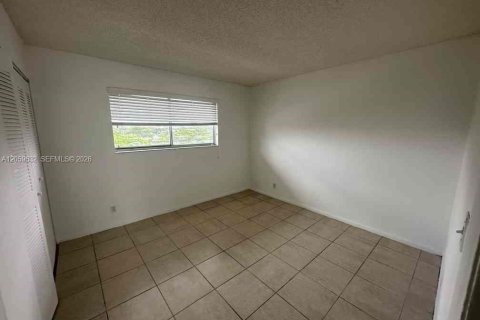 Copropriété à louer à Miramar, Floride: 2 chambres, 77.29 m2 № 2274139 - photo 8