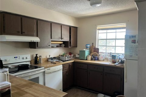 Condo in Orlando, Florida, 2 bedrooms  № 2396381 - photo 6