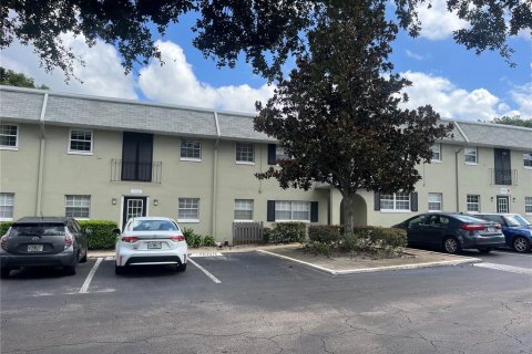 Condo in Orlando, Florida, 2 bedrooms  № 2396381