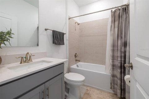 Casa en venta en Davenport, Florida, 4 dormitorios, 269.97 m2 № 2135055 - foto 13