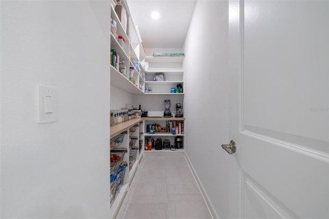 Casa en venta en Davenport, Florida, 4 dormitorios, 269.97 m2 № 2135055 - foto 25