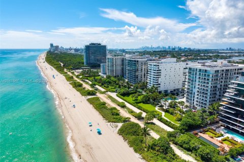 Condominio en venta en Surfside, Florida, 2 dormitorios, 148.64 m2 № 2432568 - foto 4