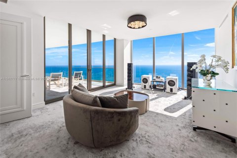 Condo in Sunny Isles Beach, Florida, 7 bedrooms  № 1697691 - photo 28
