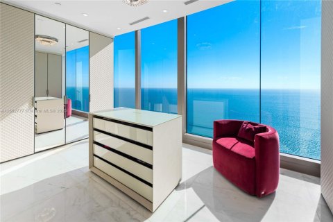 Condo in Sunny Isles Beach, Florida, 7 bedrooms  № 1697691 - photo 26