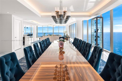 Condo in Sunny Isles Beach, Florida, 7 bedrooms  № 1697691 - photo 11