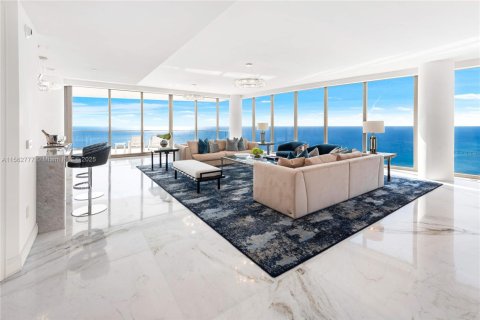 Condo in Sunny Isles Beach, Florida, 7 bedrooms  № 1697691 - photo 7