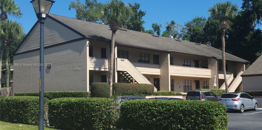Condo in Ocala, Florida, 2 bedrooms  № 1850526