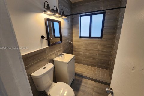 Condo in Miami, Florida, 3 bedrooms  № 1994729 - photo 7