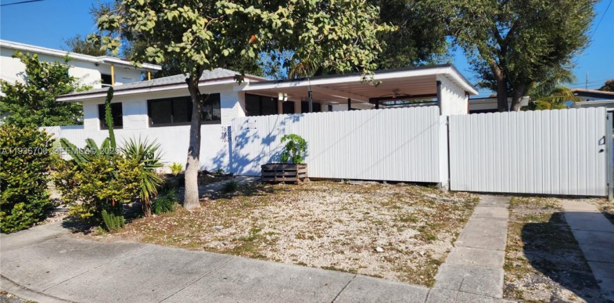 Condo in Miami, Florida, 3 bedrooms  № 1994729