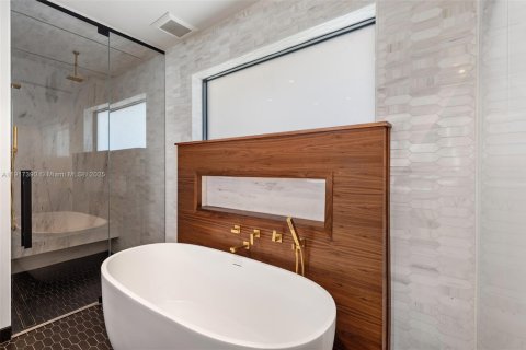 Villa ou maison à vendre à Hollywood, Floride: 4 chambres, 336.49 m2 № 1974713 - photo 29