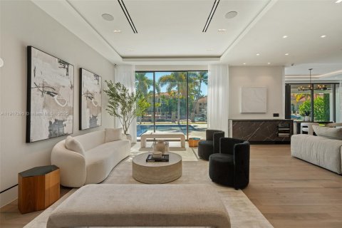 Villa ou maison à vendre à Hollywood, Floride: 4 chambres, 336.49 m2 № 1974713 - photo 14