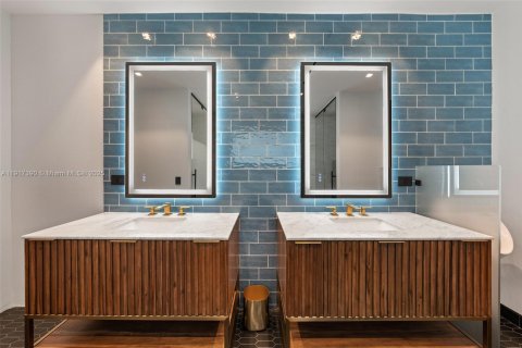 Villa ou maison à vendre à Hollywood, Floride: 4 chambres, 336.49 m2 № 1974713 - photo 30