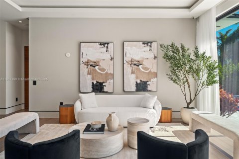 Villa ou maison à vendre à Hollywood, Floride: 4 chambres, 336.49 m2 № 1974713 - photo 13