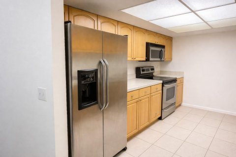 Touwnhouse à vendre à Wellington, Floride: 2 chambres, 133.5 m2 № 2192748 - photo 2
