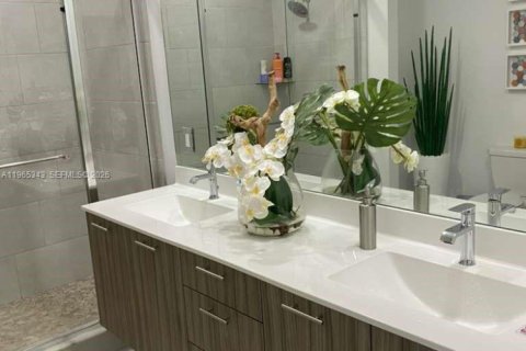 Copropriété à louer à Doral, Floride: 3 chambres, 104.89 m2 № 2027164 - photo 7