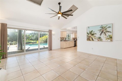 Villa ou maison à vendre à Sarasota, Floride: 3 chambres, 230.03 m2 № 2427374 - photo 8