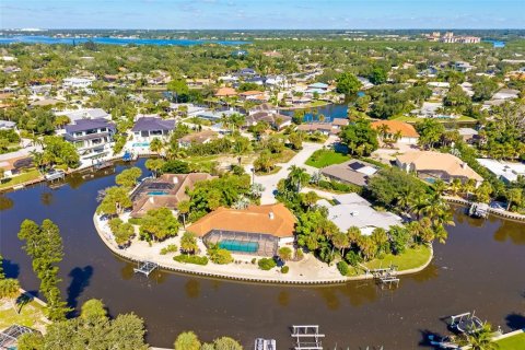 Villa ou maison à vendre à Sarasota, Floride: 3 chambres, 230.03 m2 № 2427374 - photo 3