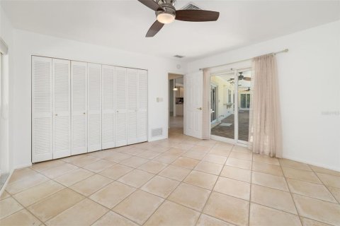 Villa ou maison à vendre à Sarasota, Floride: 3 chambres, 230.03 m2 № 2427374 - photo 27