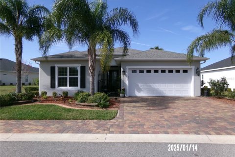 Villa ou maison à vendre à Oxford, Floride: 3 chambres, 183.02 m2 № 1530710 - photo 1