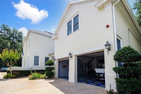 Villa ou maison à vendre à Kissimmee, Floride: 6 chambres, 609.44 m2 № 1677805 - photo 5