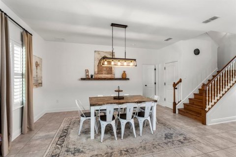 Casa en venta en Winter Haven, Florida, 5 dormitorios, 260.59 m2 № 1898850 - foto 4