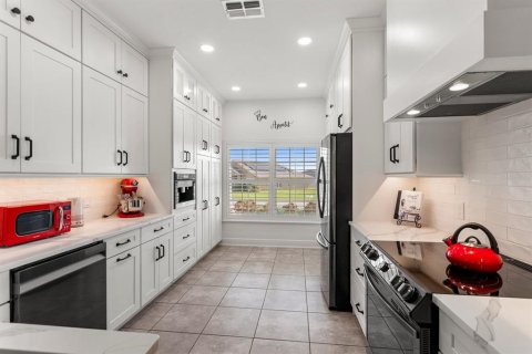 Casa en venta en Winter Haven, Florida, 5 dormitorios, 260.59 m2 № 1898850 - foto 8