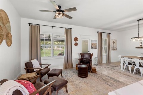 Casa en venta en Winter Haven, Florida, 5 dormitorios, 260.59 m2 № 1898850 - foto 10