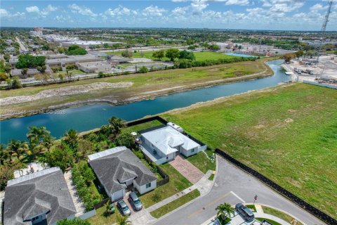 Casa en alquiler en Homestead, Florida, 4 dormitorios, 156.73 m2 № 2058183 - foto 4