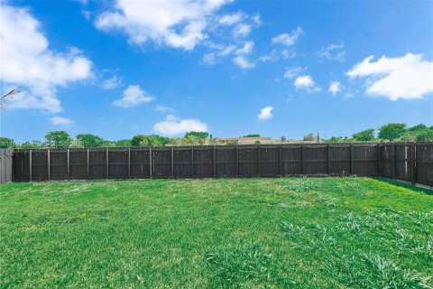 Casa en alquiler en Homestead, Florida, 4 dormitorios, 156.73 m2 № 2058183 - foto 11