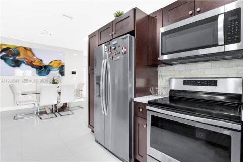 Casa en alquiler en Homestead, Florida, 4 dormitorios, 156.73 m2 № 2058183 - foto 3