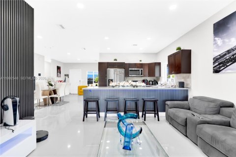 Casa en alquiler en Homestead, Florida, 4 dormitorios, 156.73 m2 № 2058183 - foto 9