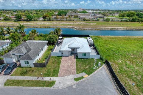 Casa en alquiler en Homestead, Florida, 4 dormitorios, 156.73 m2 № 2058183 - foto 6