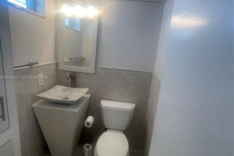 Condominio en alquiler en Aventura, Florida, 1 dormitorio, 71.35 m2 № 1993951 - foto 10