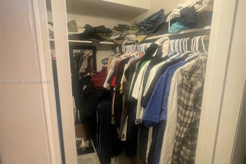 Condominio en alquiler en Aventura, Florida, 1 dormitorio, 71.35 m2 № 1993951 - foto 18