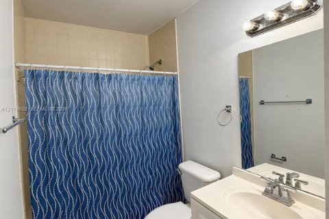 Copropriété à louer à Miami, Floride: 2 chambres, 85.1 m2 № 2434097 - photo 15