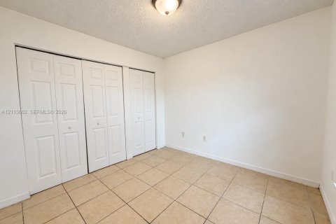 Copropriété à louer à Miami, Floride: 2 chambres, 85.1 m2 № 2434097 - photo 12