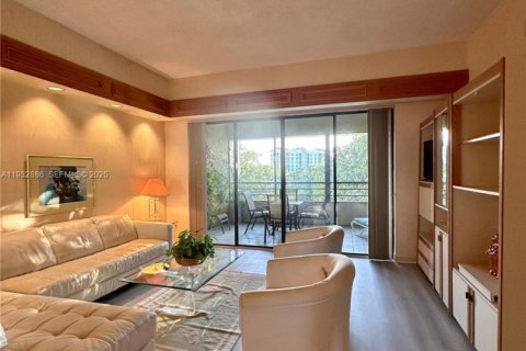 Copropriété à louer à Boca Raton, Floride: 3 chambres, 158.86 m2 № 2035066 - photo 3